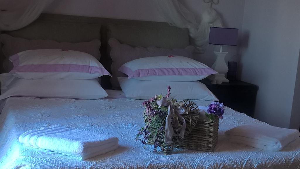 Piccolo Relais Galletto Di Marzo Spa E Relax Solo Per Due Paciano Екстер'єр фото
